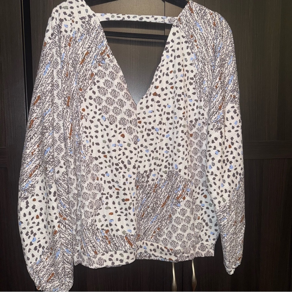 Daytrip V-Neck Blouse with Brown and Blue Accents​